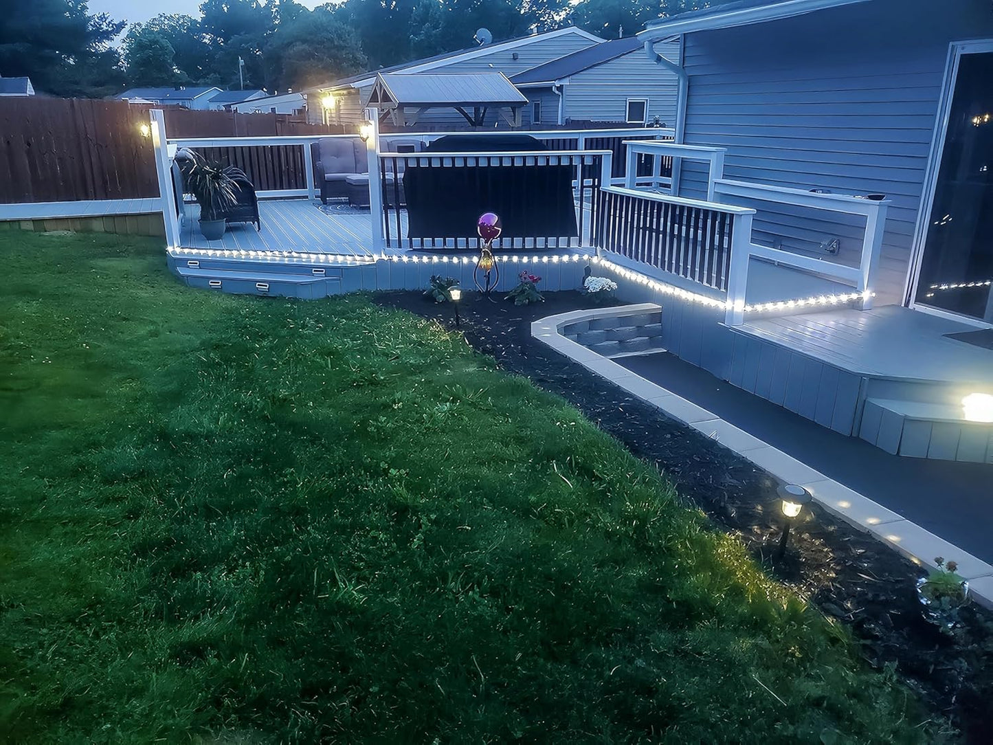 Lighting EVER Outdoor Rope Lights Cool White 6000K 33ft 240 LED